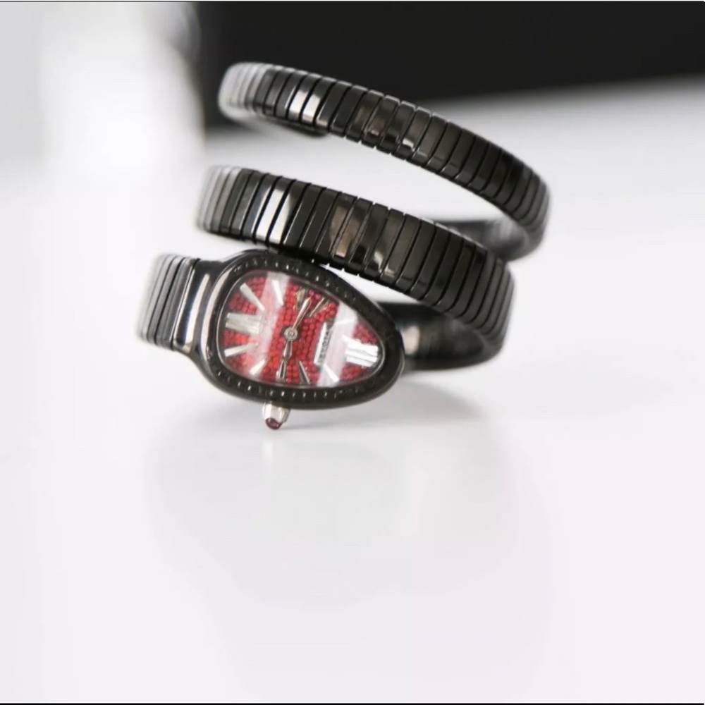 Bvlgari serpenti watch